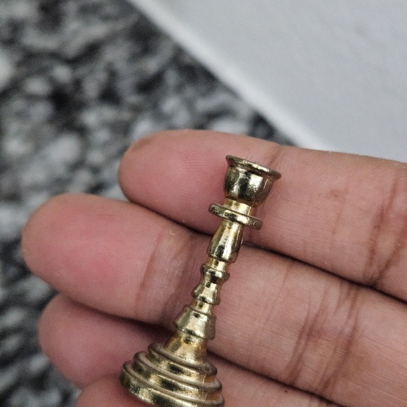 Vintage mini brass candlestick holder-set‎ of 2 dollhouse figurine - Picture 3 of 9